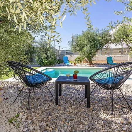 아파트 4 Bedroom Lovely In Kastel Sucurac Kaštela