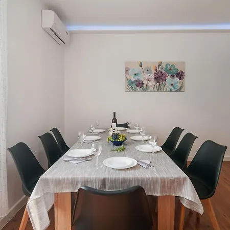 4 Bedroom Lovely In Kastel Sucurac *
