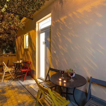 4 Bedroom Lovely In Kastel Sucurac 아파트 Kaštela